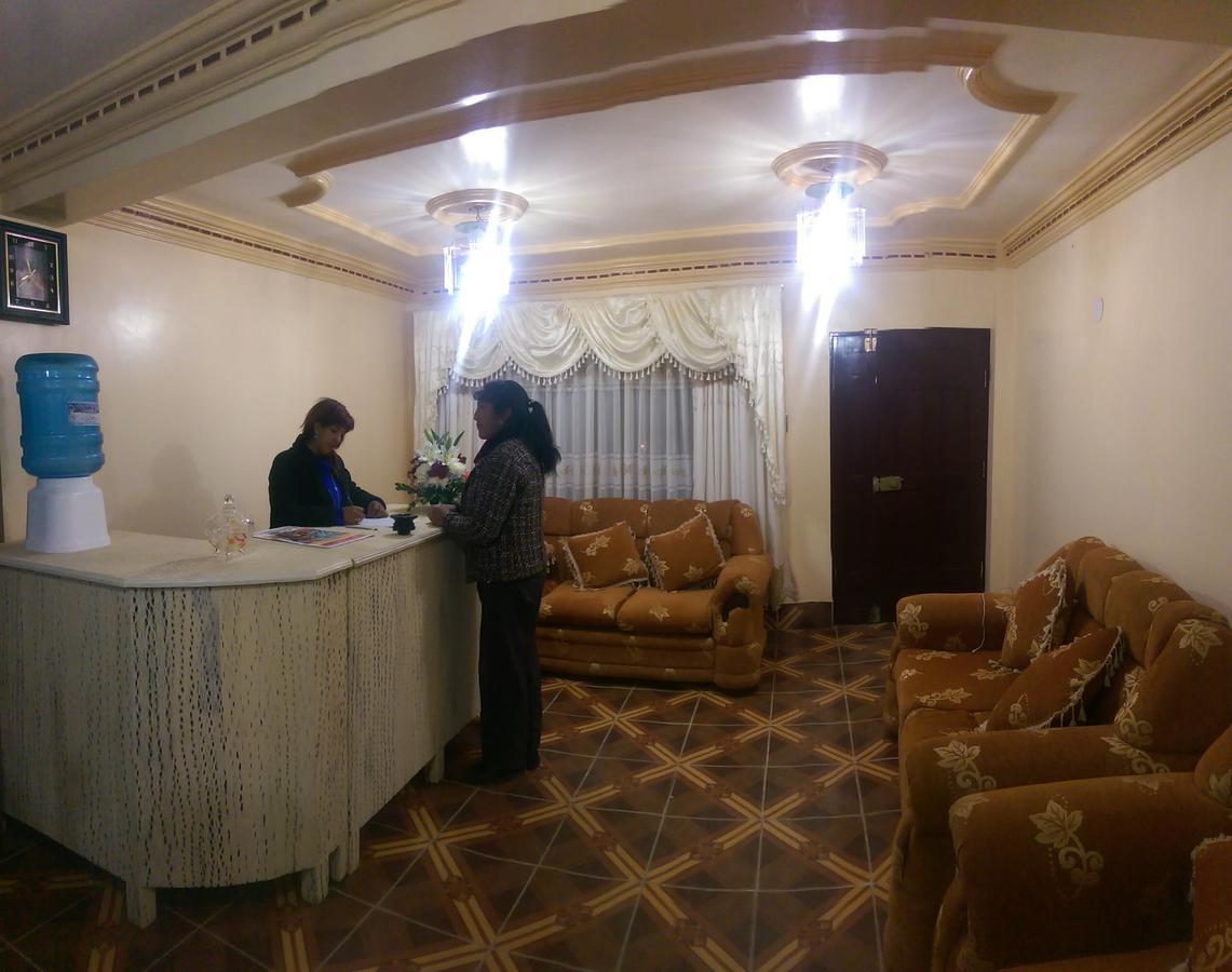 Hotel Aguilar Уюни Экстерьер фото