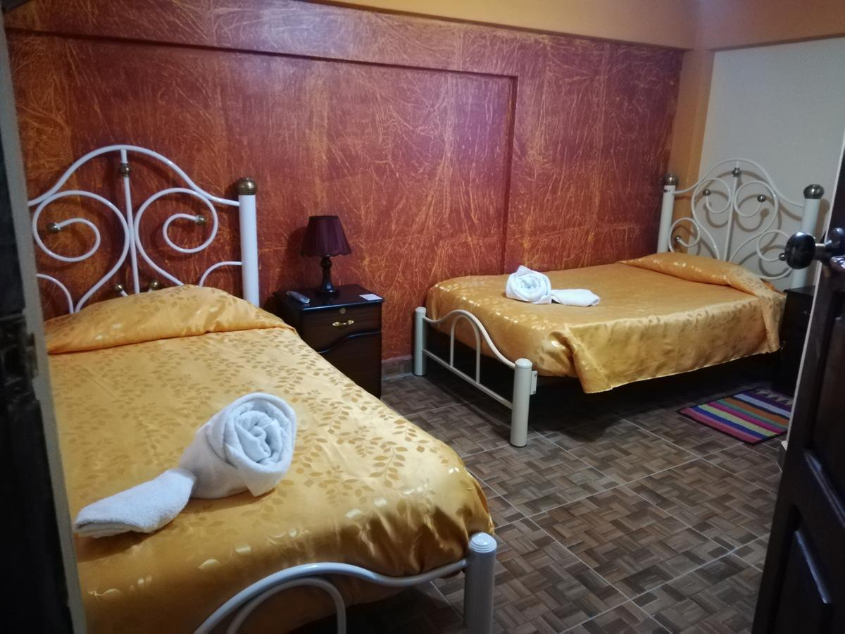 Hotel Aguilar Уюни Экстерьер фото