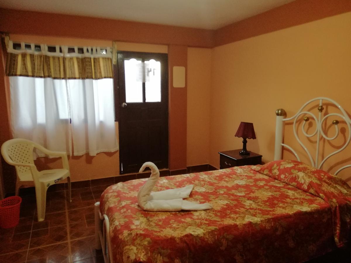 Hotel Aguilar Уюни Экстерьер фото
