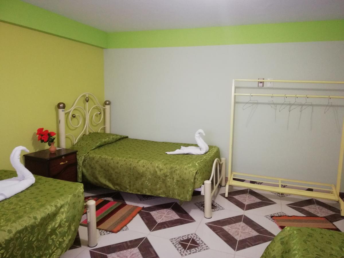 Hotel Aguilar Уюни Экстерьер фото